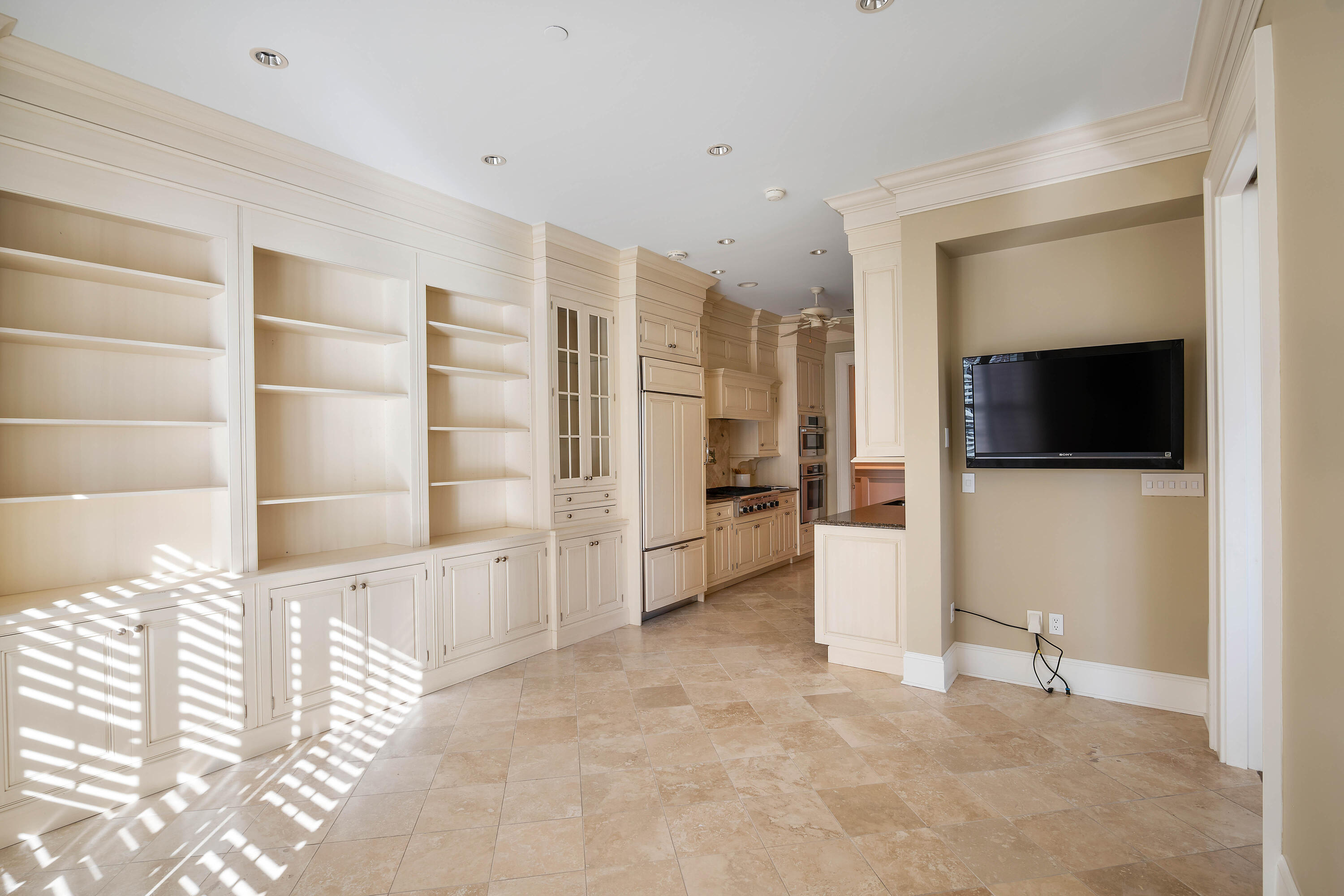 1 Vendue Range, Unit L Charleston, SC 29401 - Photo 18 of 41 Breakfast Nook