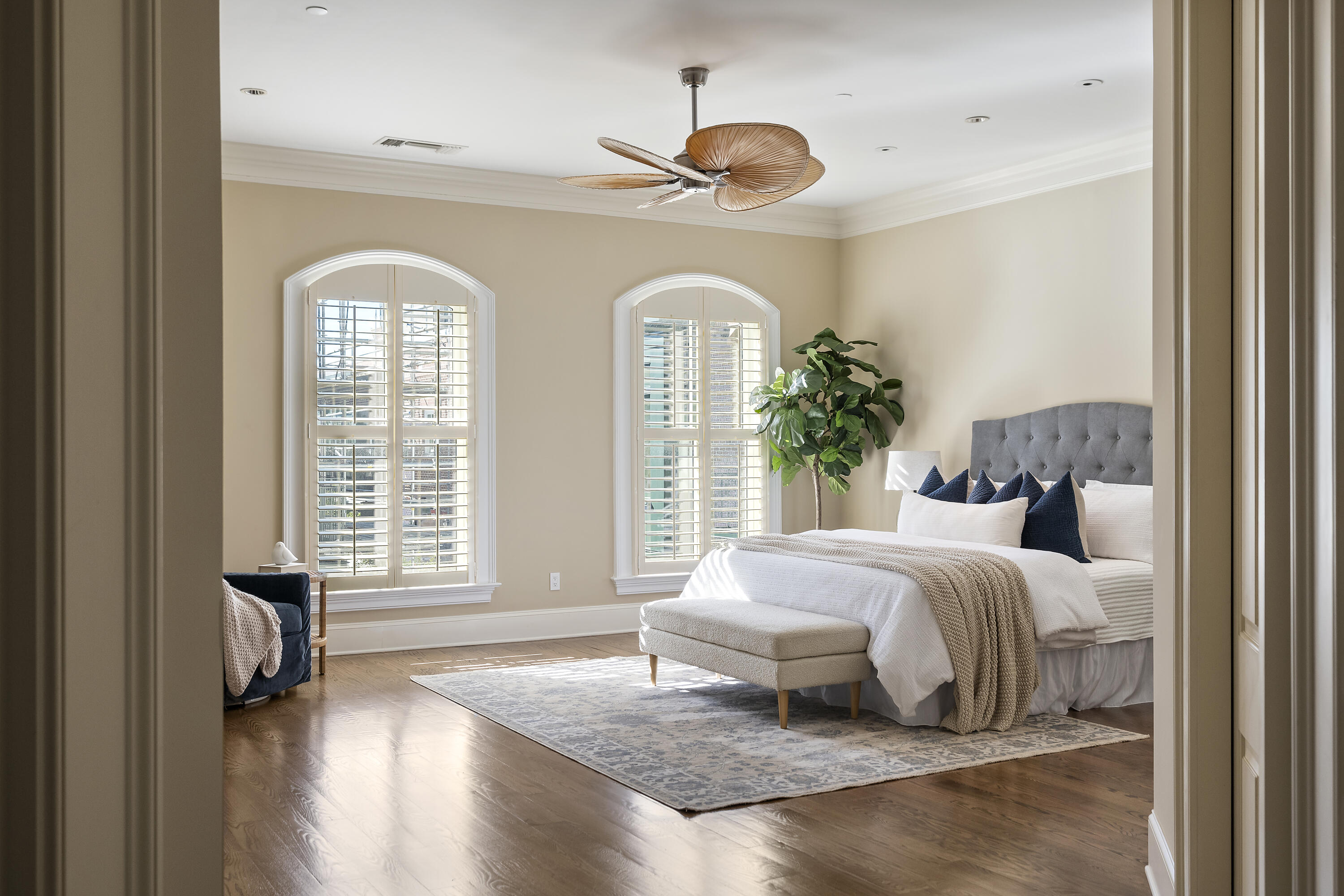 1 Vendue Range, Unit L Charleston, SC 29401 - Photo 24 of 41 Primary Bedroom