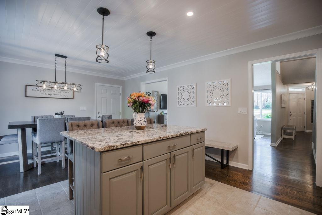 410 Roberts Road Taylors, SC 29687 - Photo 11 of 36 Gallery Image 11