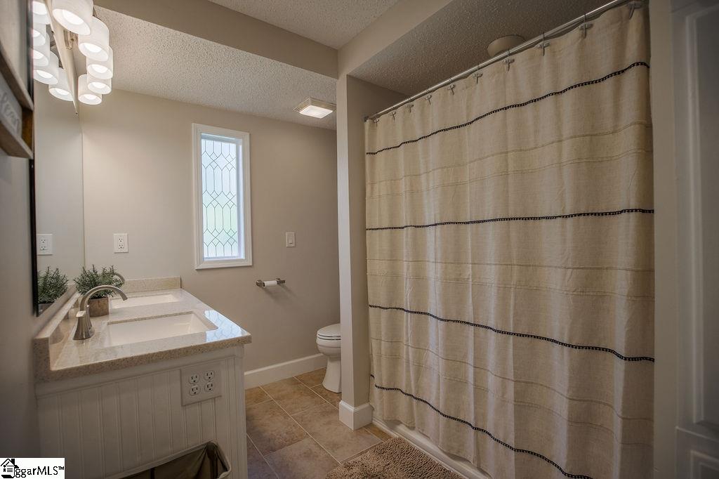 410 Roberts Road Taylors, SC 29687 - Photo 24 of 36 Gallery Image 24