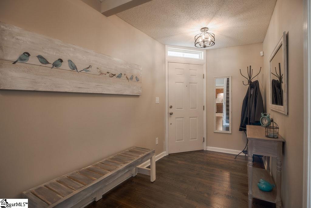 410 Roberts Road Taylors, SC 29687 - Photo 4 of 36 Gallery Image 4