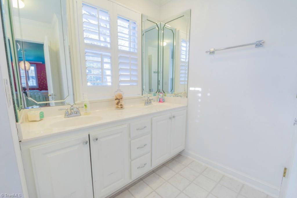 720 Dover Road Greensboro, NC 27408 - Photo 17 of 23 Gallery Image 17
