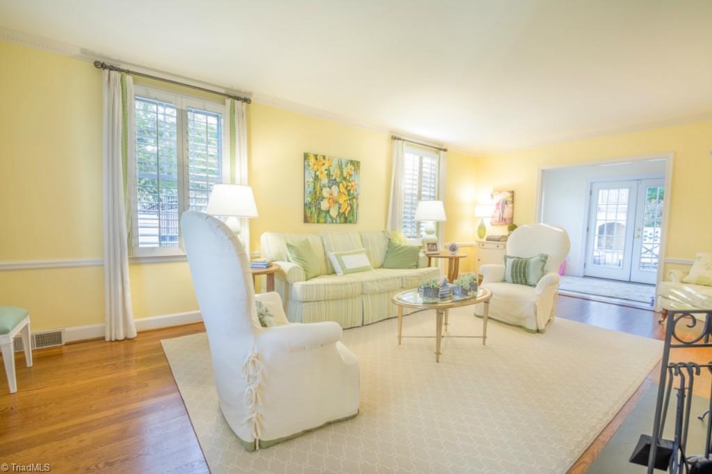720 Dover Road Greensboro, NC 27408 - Photo 4 of 23 Gallery Image 4