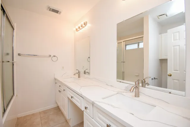 $2,400 | 4426 Topaz Trail Drive, Sugar Land, TX 77479