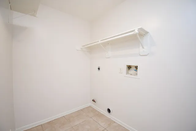 $2,400 | 4426 Topaz Trail Drive, Sugar Land, TX 77479