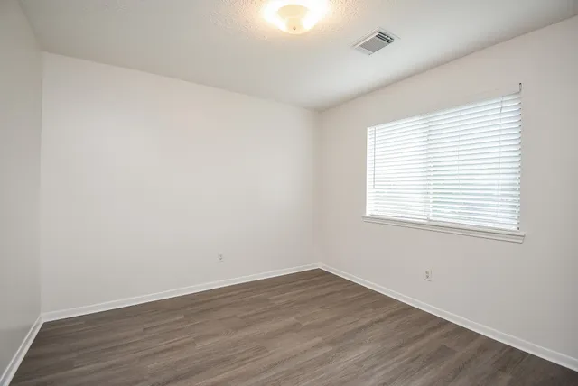 $2,400 | 4426 Topaz Trail Drive, Sugar Land, TX 77479