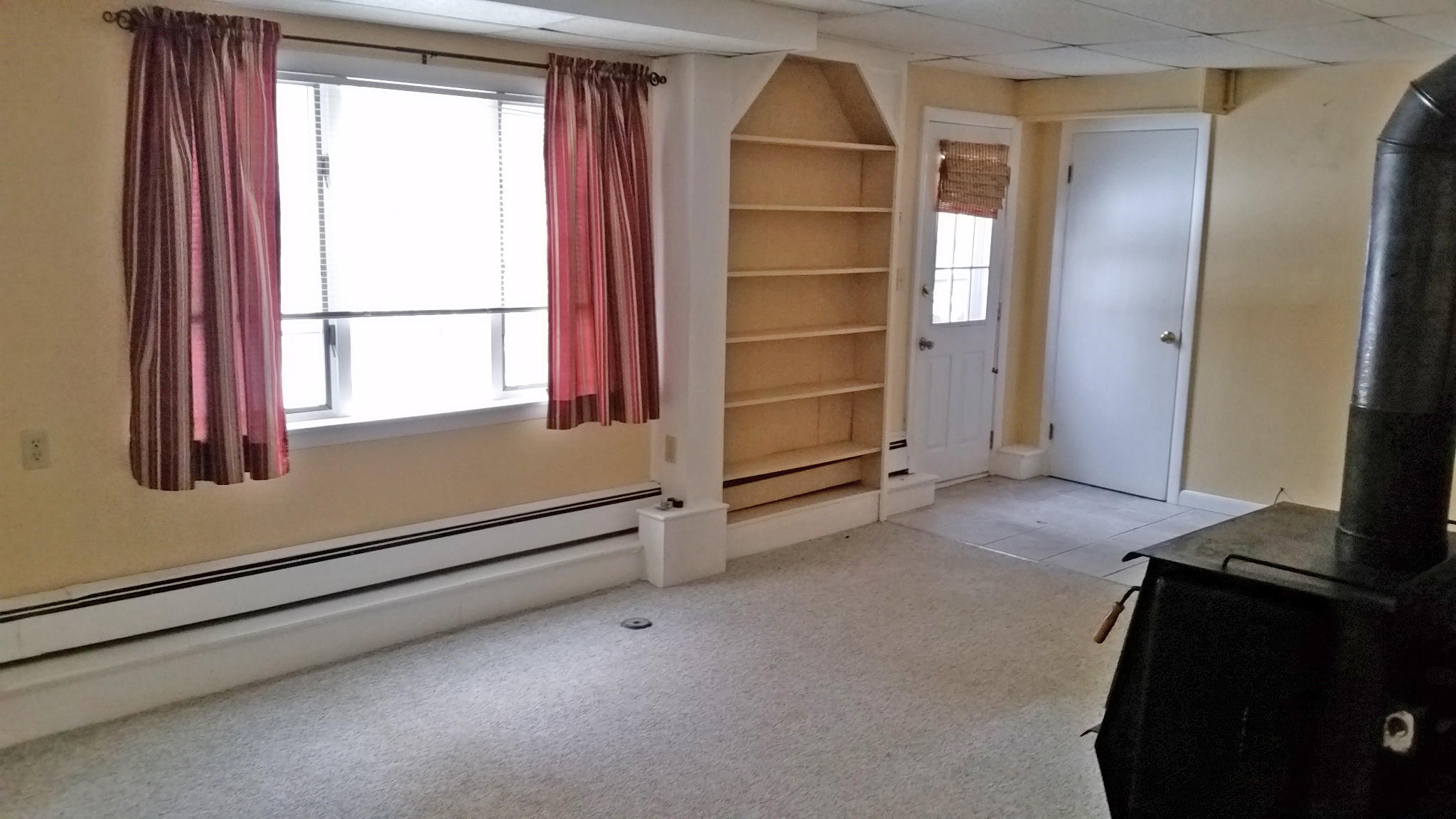 85 1st Rangeway Waterville, ME 04901 - Photo 19 of 26 181 Family room