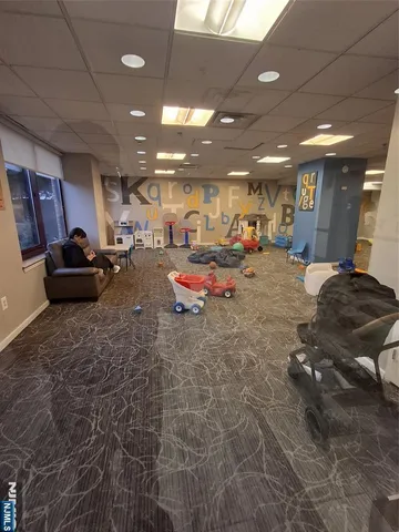 $645,000 | 100 Old Palisade Road, Unit 1402, Fort Lee, NJ 07024