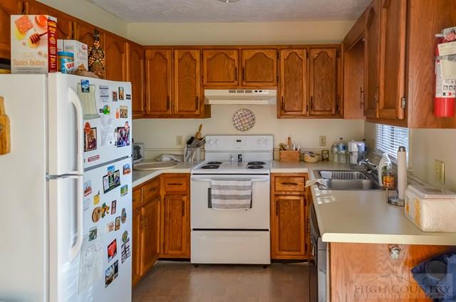 230 Adams Lane Boone, NC 28607 - Photo 15 of 21 Gallery Image 15
