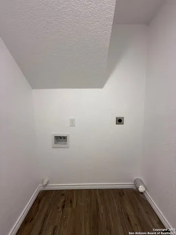 $2,000 | 4718 Saddle, San Antonio, TX 78217