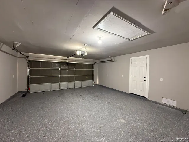 $2,000 | 4718 Saddle, San Antonio, TX 78217