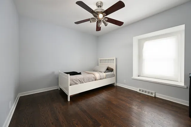 $530,000 | 360 Erie Circle, Bloomingdale, IL 60108