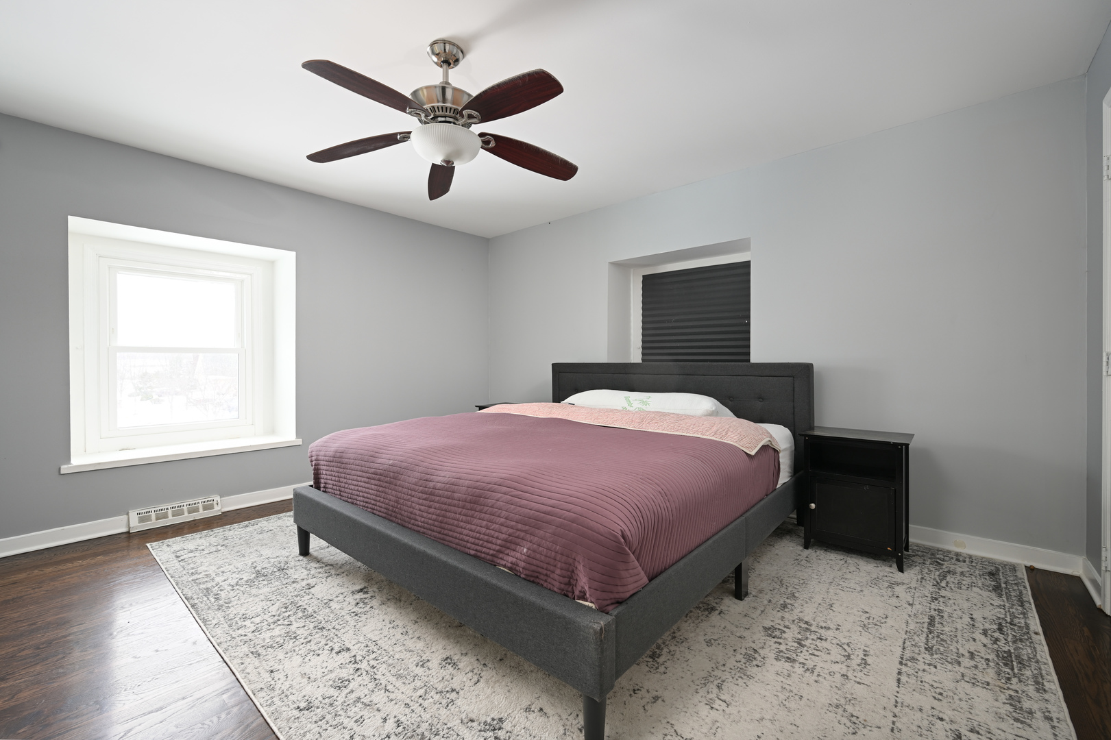360 Erie Circle Bloomingdale, IL 60108 - Photo 21 of 30 a spacious bedroom with a bed and a window