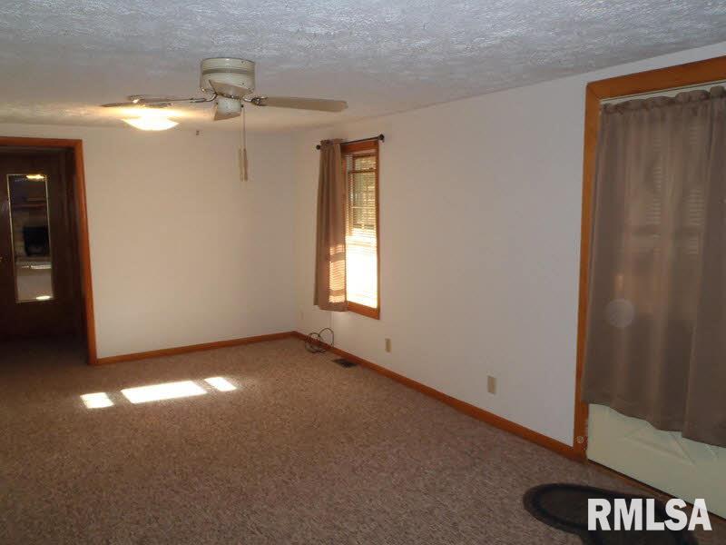 455 Liberty Road Harrisburg, IL 62946 - Photo 8 of 13