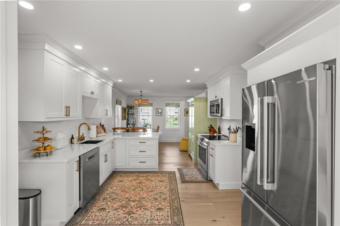 310 Corey Lane Middletown, RI 02842 - Photo 14 of 42