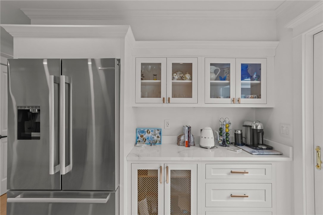 310 Corey Lane Middletown, RI 02842 - Photo 17 of 42