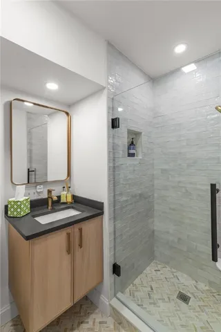 $849,999 | 310 Corey Lane, Middletown, RI 02842