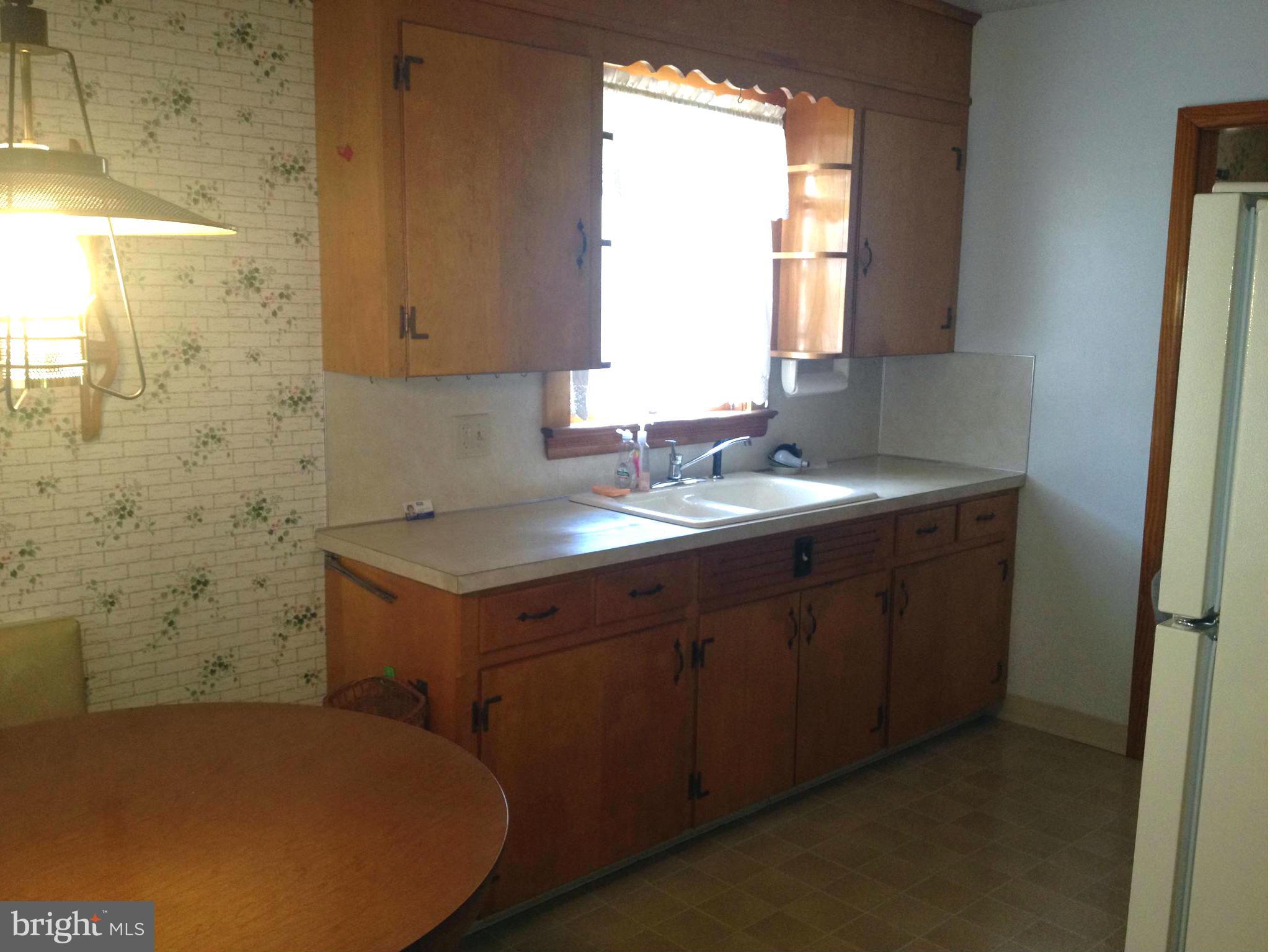 17940 Pin Oak Road Hagerstown, MD 21740 - Photo 22 of 24 Kitchen