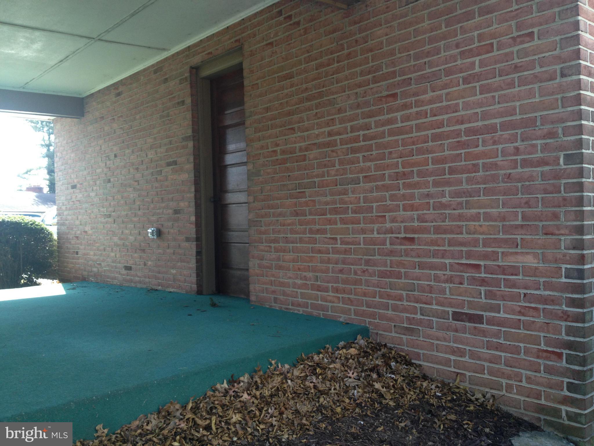17940 Pin Oak Road Hagerstown, MD 21740 - Photo 9 of 24 Exterior (General)