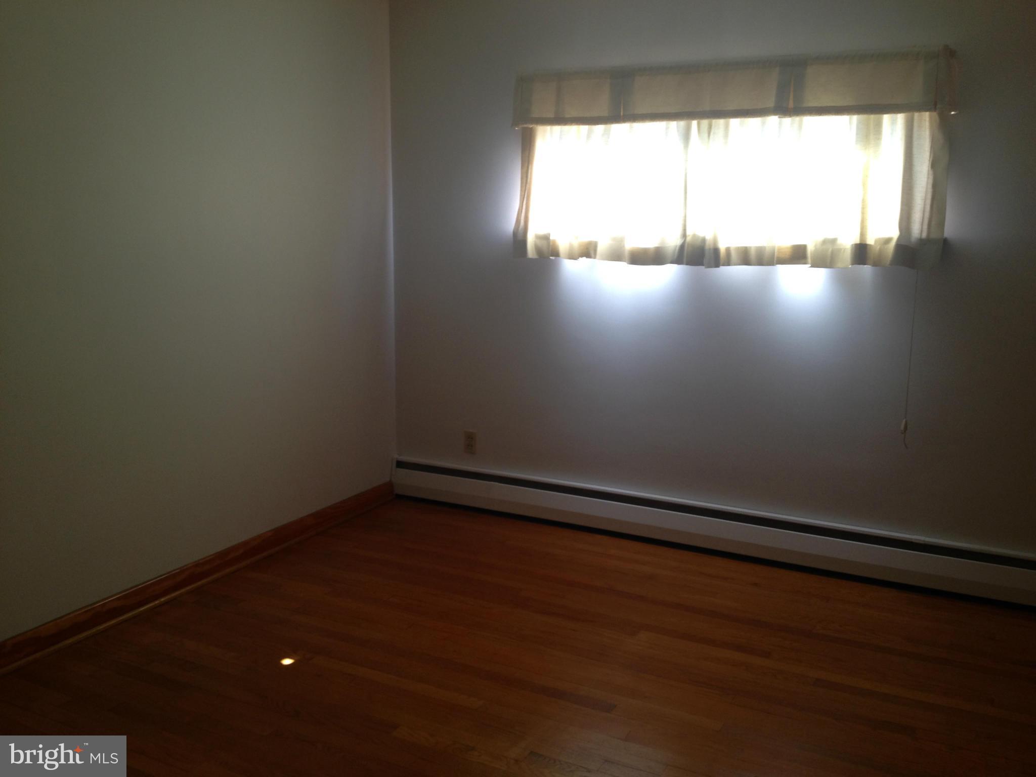 17940 Pin Oak Road Hagerstown, MD 21740 - Photo 10 of 24 Bedroom