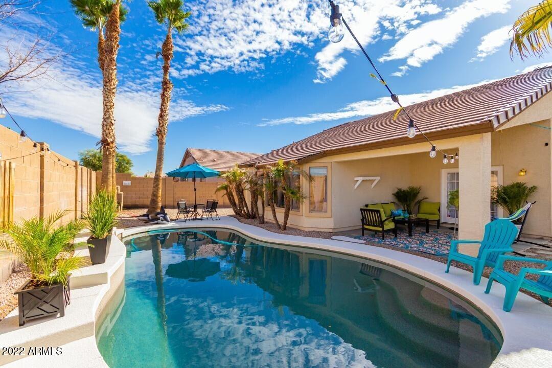 3228 East Sandy Way Gilbert, AZ 85297 - Photo 33 of 34 34-Pool