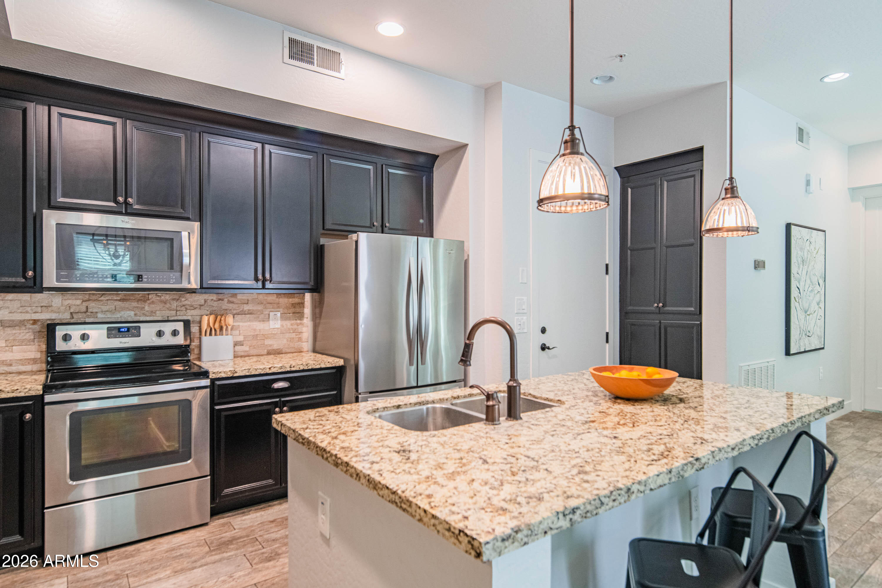 6565 East Thomas Road, Unit 1129 Scottsdale, AZ 85251 - Photo 18 of 31 Stainless Steel Appliances