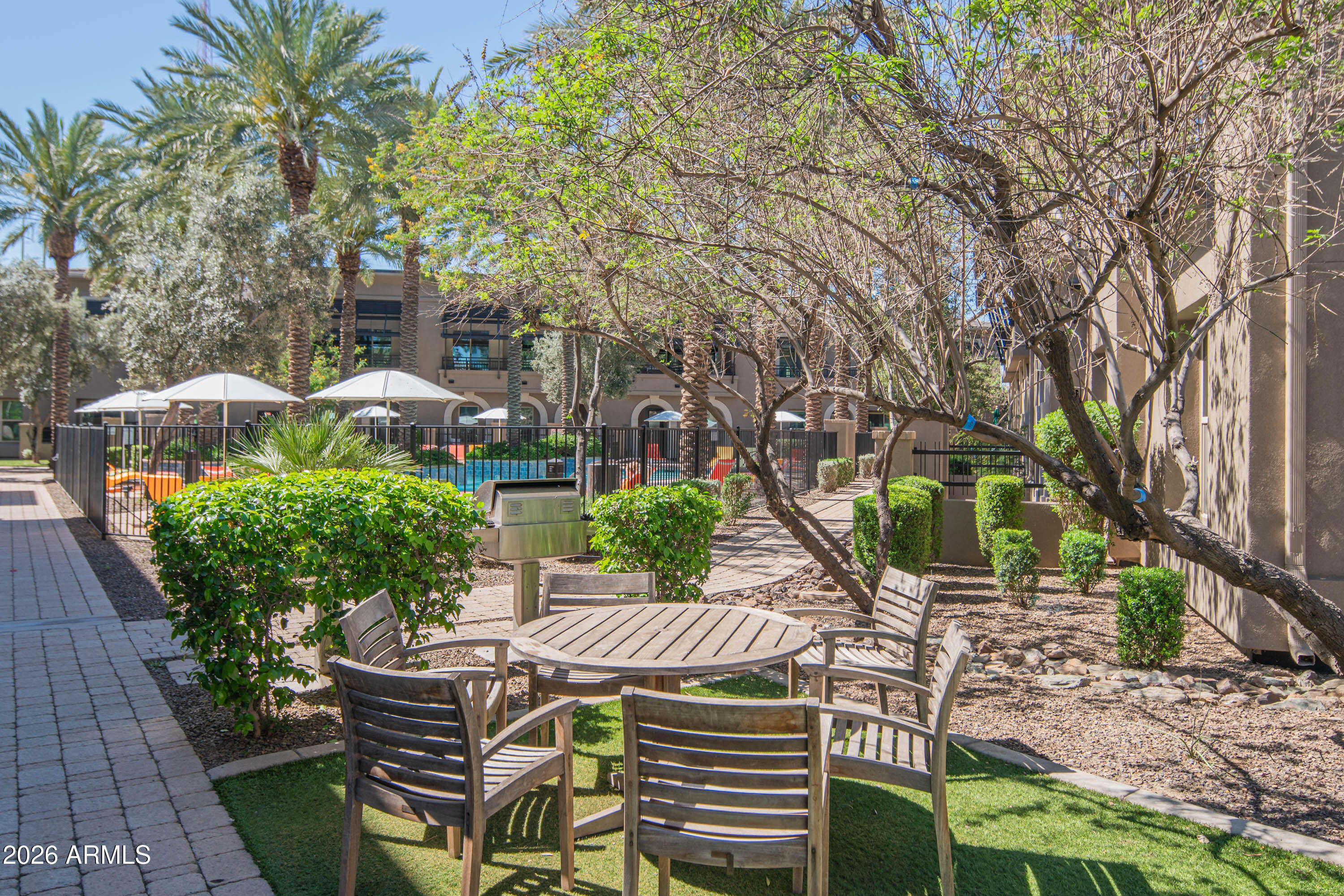 6565 East Thomas Road, Unit 1129 Scottsdale, AZ 85251 - Photo 27 of 31 Community Gathering Spaces