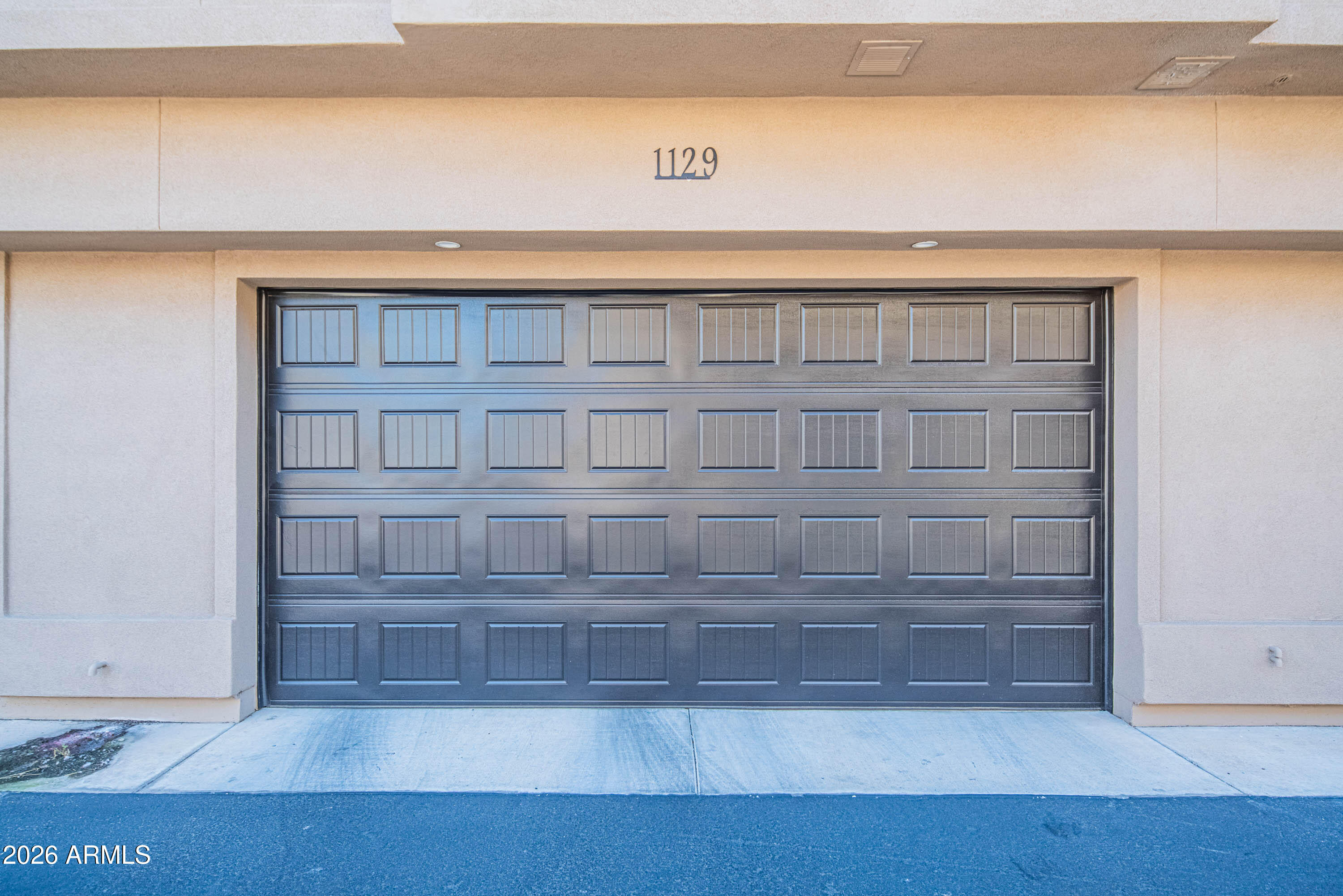 6565 East Thomas Road, Unit 1129 Scottsdale, AZ 85251 - Photo 28 of 31 Attached 2-car Garage