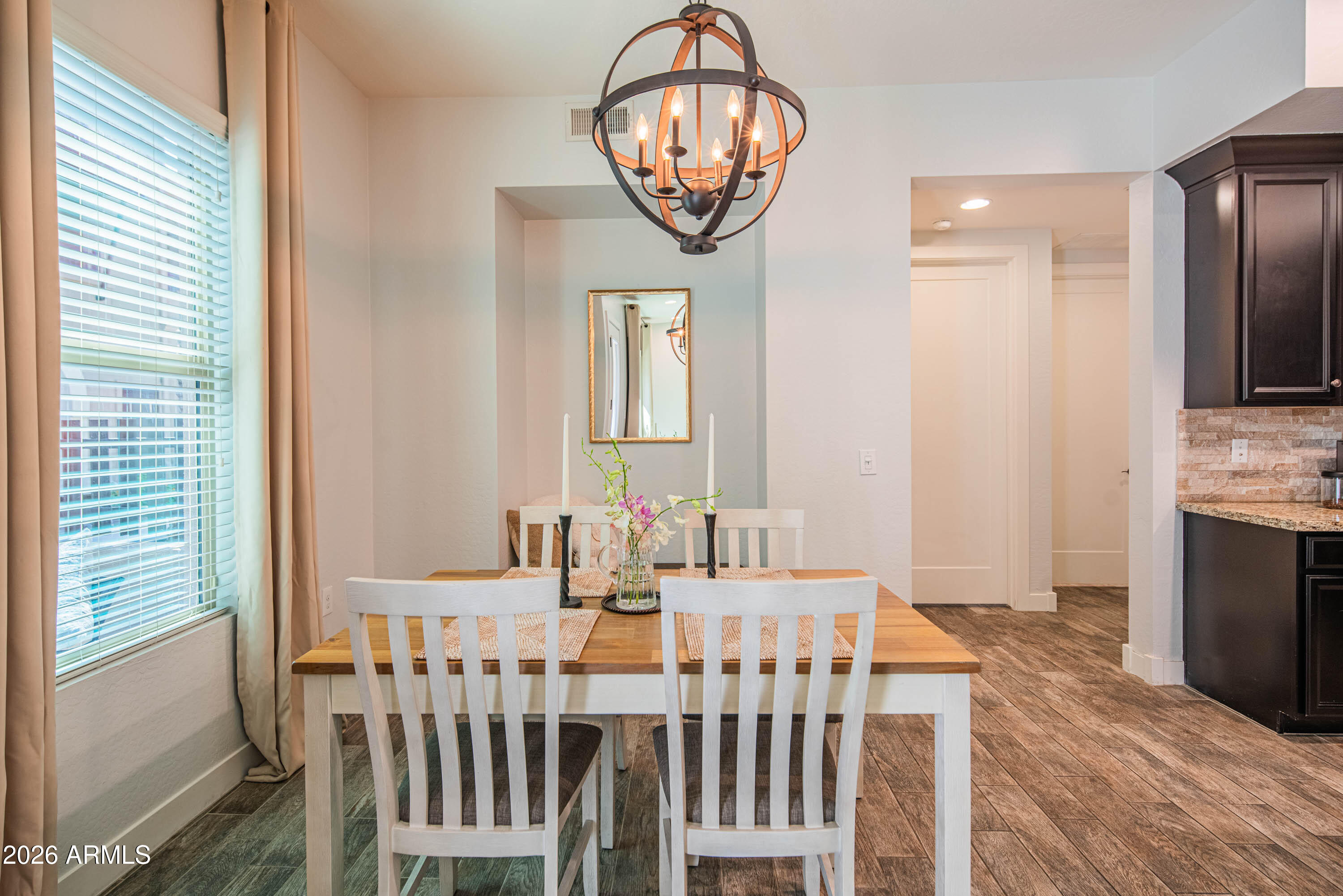6565 East Thomas Road, Unit 1129 Scottsdale, AZ 85251 - Photo 7 of 31 Dining Room