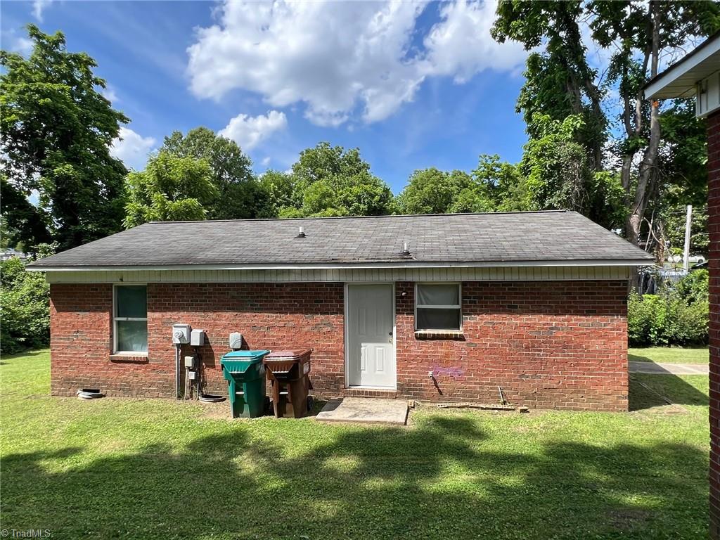 1208 Adams Street High Point, NC 27262 - Photo 2 of 2 All brick exteriors!