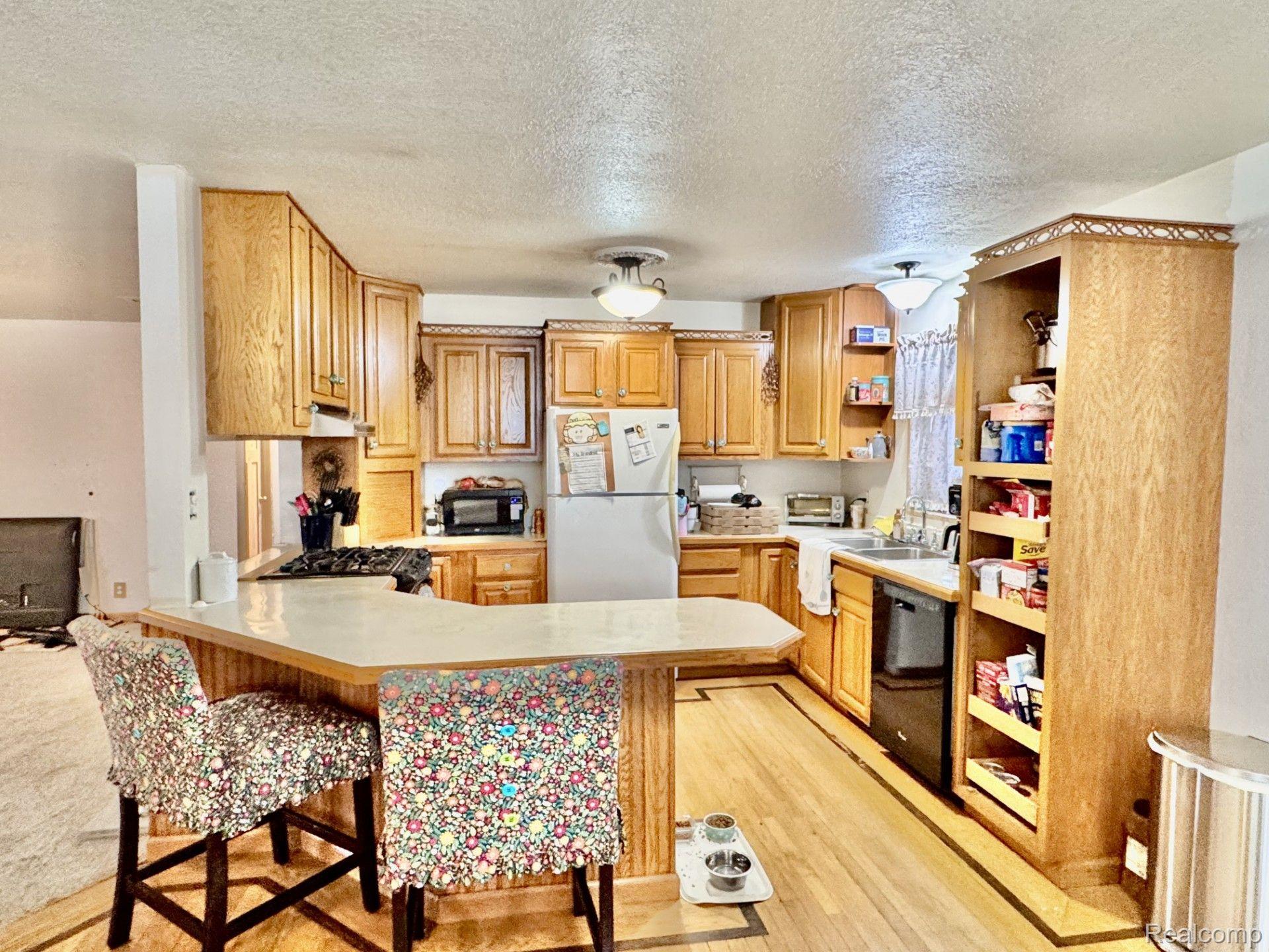 6819 Cade Road Brown City, MI 48416 - Photo 12 of 27 Gallery Image 12