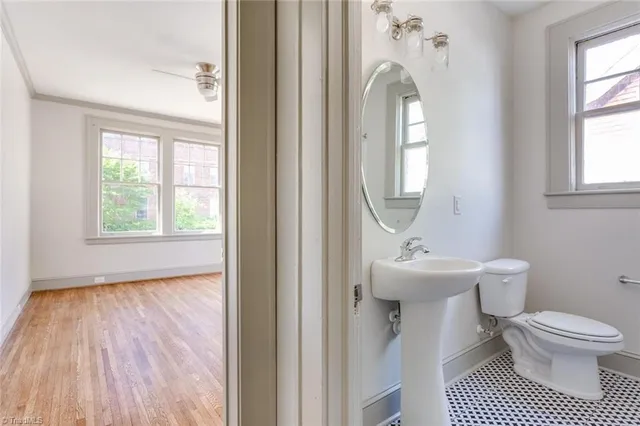 $1,375 | 111 East Hendrix Street, Unit 1, Greensboro, NC 27401