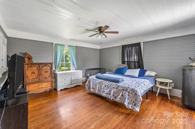 $230,000 | 202 East Central Avenue, Catawba, NC 28609