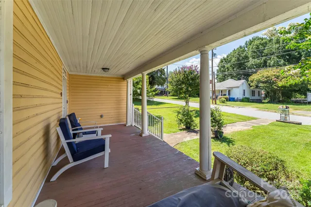 $230,000 | 202 East Central Avenue, Catawba, NC 28609