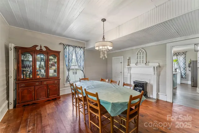 $230,000 | 202 East Central Avenue, Catawba, NC 28609