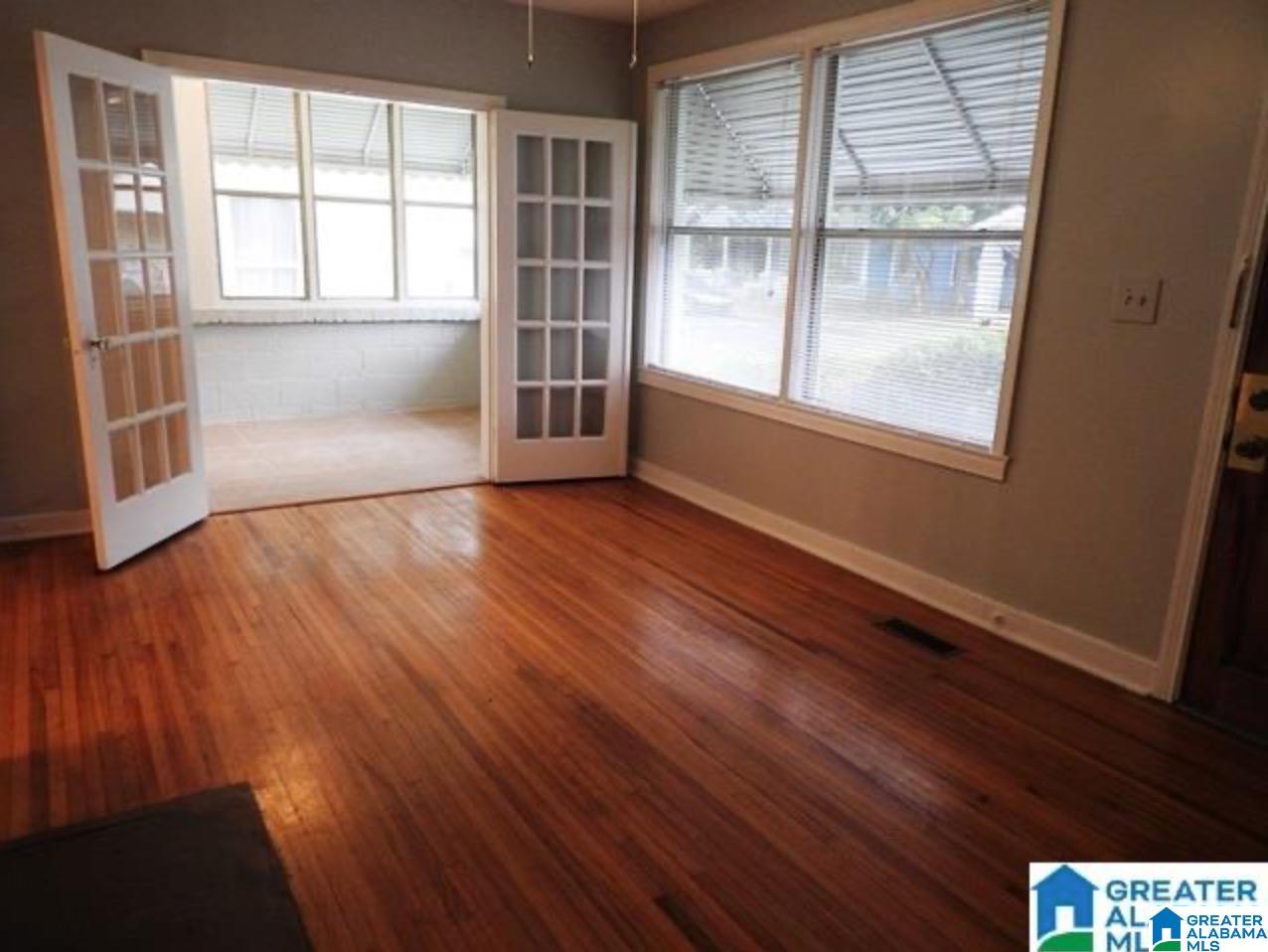 637 26th Street Southwest Birmingham, AL 35211 - Photo 13 of 16