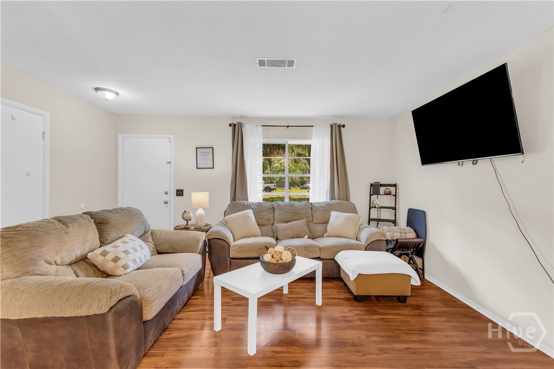 1072 Ricade Drive Hinesville, GA 31313 - Photo 4 of 19