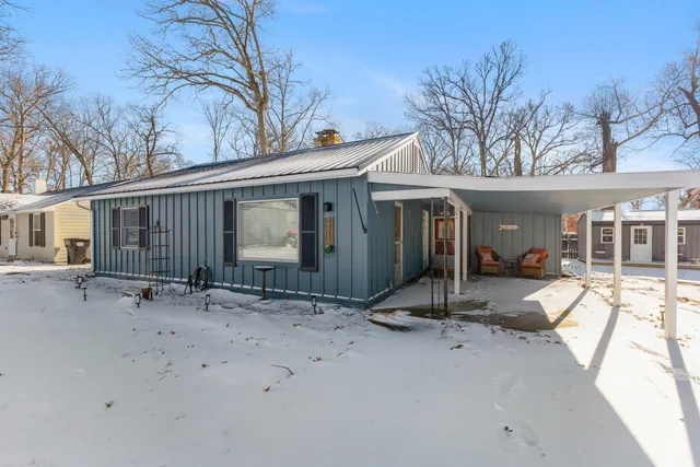 $154,500 | 2413 Sylvan Drive, Hillsdale, MI 49242
