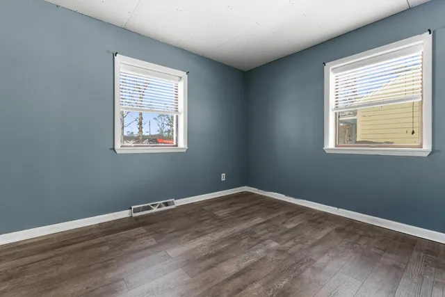 $154,500 | 2413 Sylvan Drive, Hillsdale, MI 49242