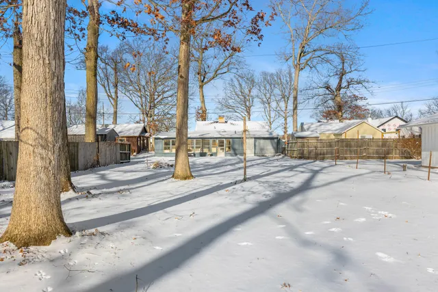 $154,500 | 2413 Sylvan Drive, Hillsdale, MI 49242