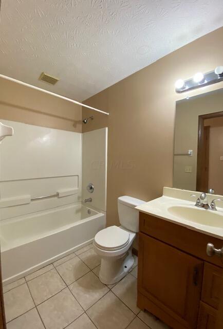 1705 Bluhm Road Columbus, OH 43223 - Photo 6 of 13 thumbnail_IMG_7530