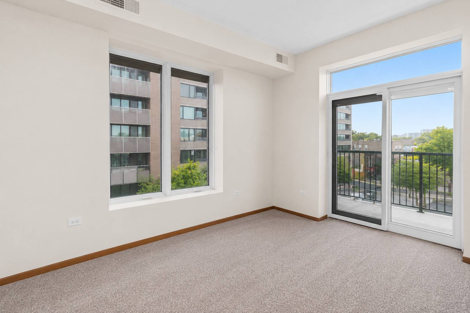 515 Main Street, Unit 401 Evanston, IL 60202 - Photo 9 of 20