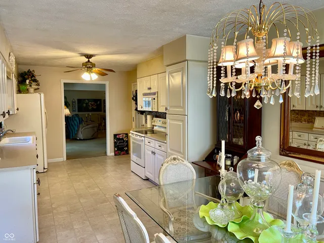 $425,000 | 800 Walton Drive, Plainfield, IN 46168