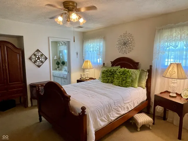 $425,000 | 800 Walton Drive, Plainfield, IN 46168