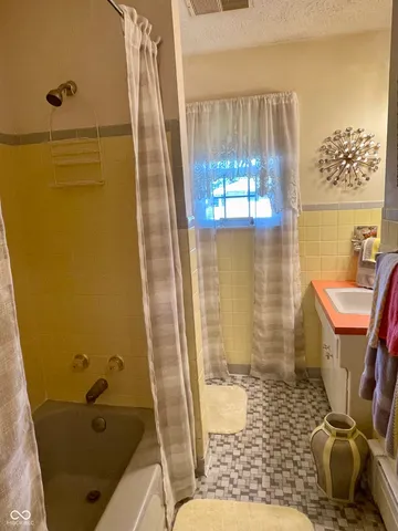 $425,000 | 800 Walton Drive, Plainfield, IN 46168