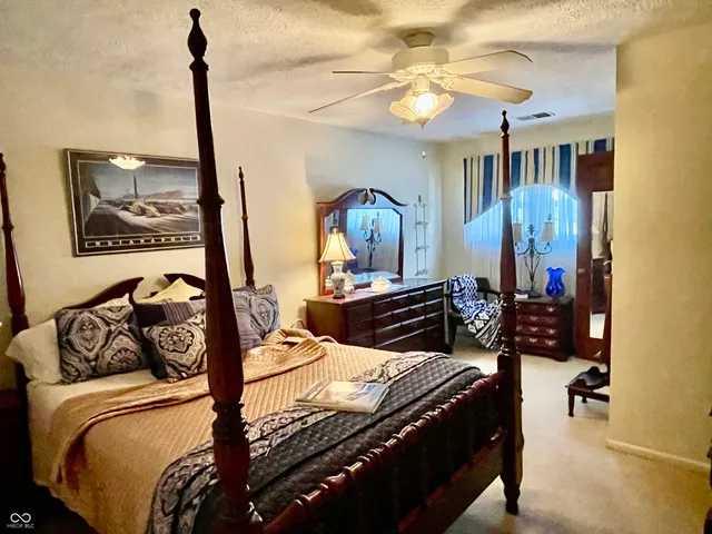 $425,000 | 800 Walton Drive, Plainfield, IN 46168