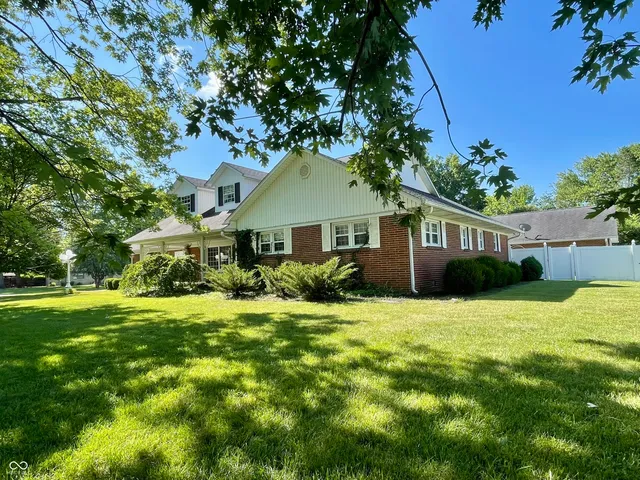 $425,000 | 800 Walton Drive, Plainfield, IN 46168