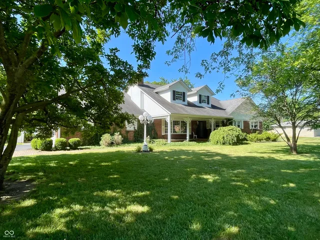 $425,000 | 800 Walton Drive, Plainfield, IN 46168