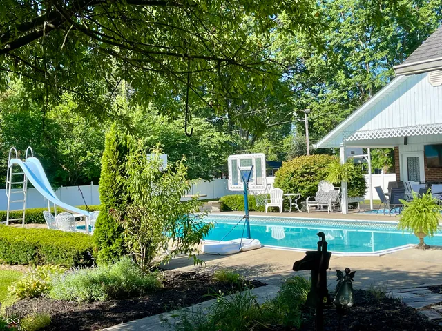 $425,000 | 800 Walton Drive, Plainfield, IN 46168