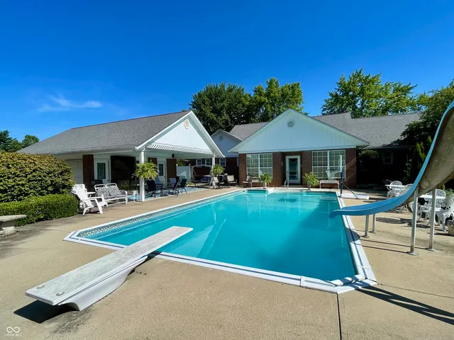 $425,000 | 800 Walton Drive, Plainfield, IN 46168